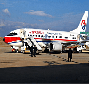 镶黄旗新宝拉格机场托运航空快运业稳步发展的原因是什么？